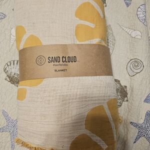 Sand Cloud Yellow Blanket